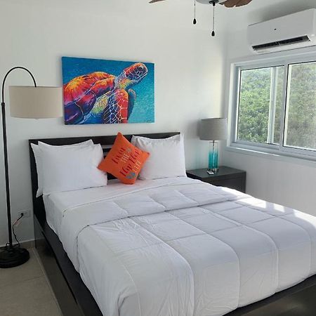 Flamboyan On The Bay Resort & Villas Canaan Extérieur photo