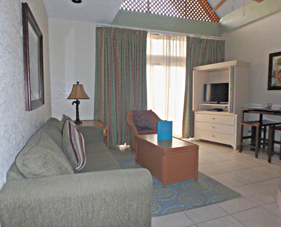 Flamboyan On The Bay Resort & Villas Canaan Extérieur photo