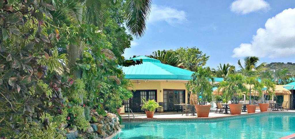 Flamboyan On The Bay Resort & Villas Canaan Extérieur photo