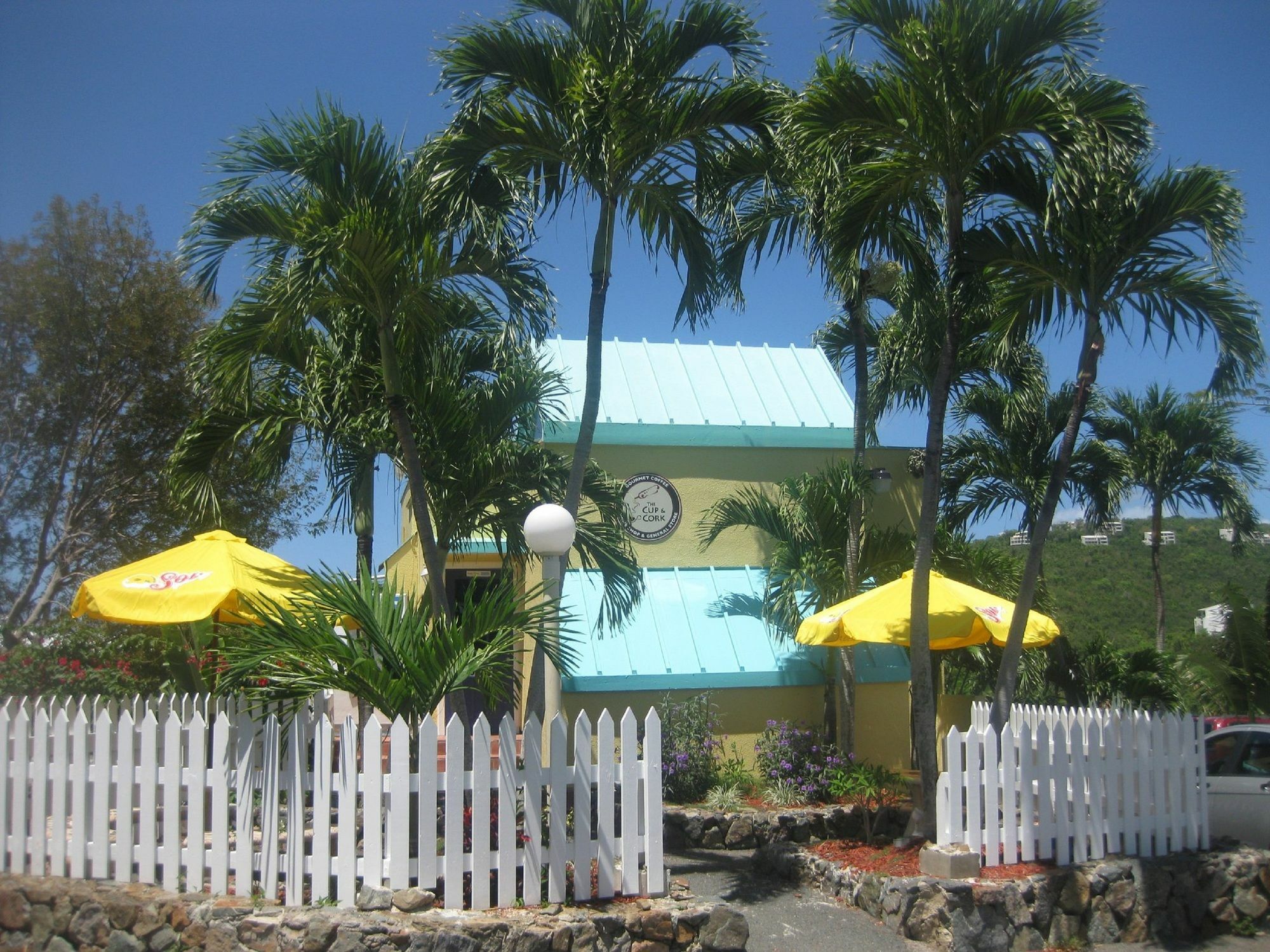 Flamboyan On The Bay Resort & Villas Canaan Extérieur photo